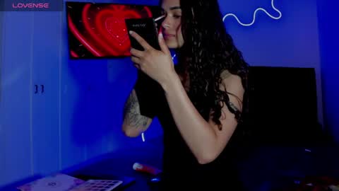 Snapshot of lili_evanss chatting on 04/24/26, 02:08 lili_evanss online show from 04/24/26, 02:08