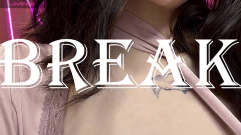 Lilli  follow me kiss online show from 02/20/25, 12:04