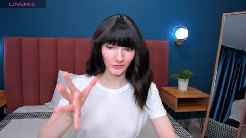 Lilli  follow me kiss online show from 03/11/25, 02:32