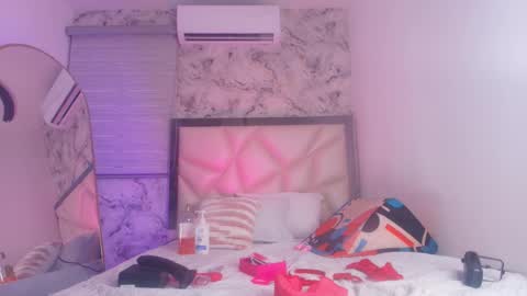 Lily online show from 12/20/25, 11:50