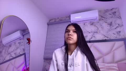 Lily online show from 04/04/26, 11:51