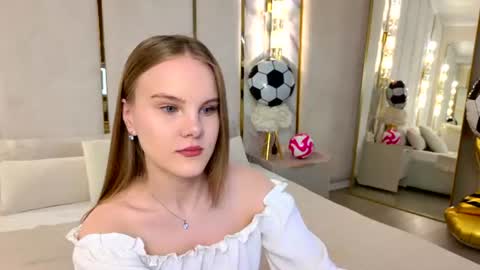 lili_lohan online show from 07/01/26, 05:09