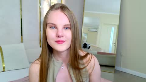 lili_lohan online show from 07/07/26, 07:23