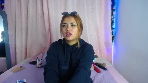 lili Matheus69 online show from 02/05/25, 05:41