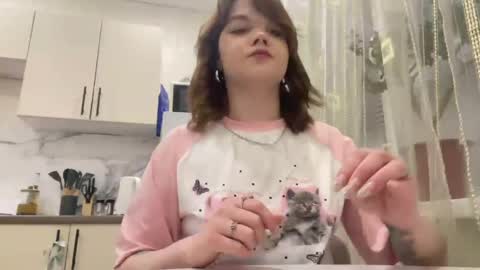 Lilia online show from 04/19/26, 05:45