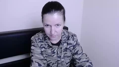 Lili online show from 09/10/25, 07:08