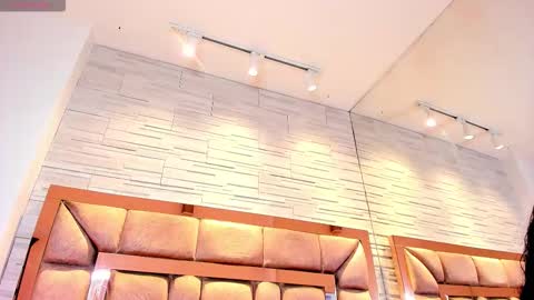 LILIAN  online show from 11/26/25, 08:21