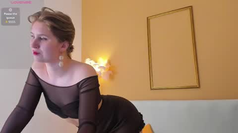 Lilian  online show from 05/09/26, 01:33