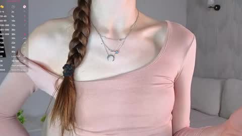Snapshot of lilianbickford chatting on 04/29/26, 03:05 Hi I am Luna online show from 04/29/26, 03:05