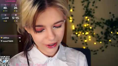 Lilian online show from 11/25/25, 07:08