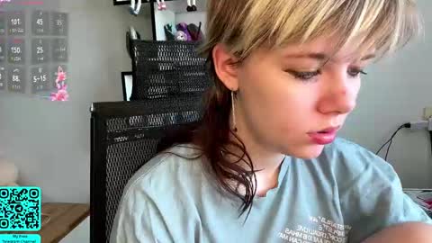 Lilian online show from 03/28/26, 07:08