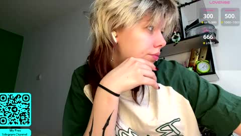 Lilian online show from 04/11/26, 07:45