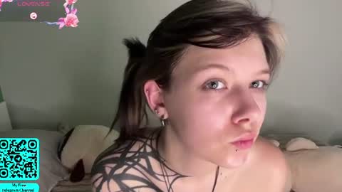 Snapshot of liliandaniels chatting on 06/27/26, 12:22 Lilian online show from 06/27/26, 12:22