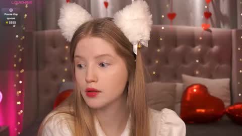 Lilian online show from 02/15/26, 12:14