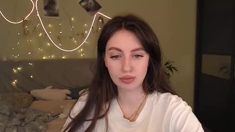 Lilu online show from 11/11/25, 11:38