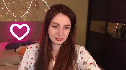 Lilu online show from 11/21/25, 08:18