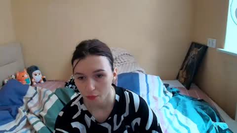 liliawoolf online show from 10/12/25, 08:35