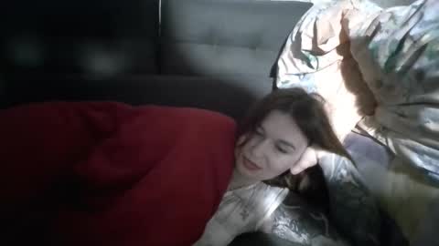 liliawoolf online show from 10/26/25, 05:41