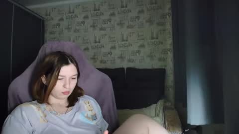 liliawoolf online show from 11/23/25, 02:33