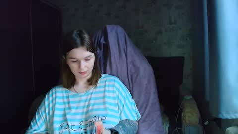 liliawoolf online show from 12/03/25, 07:49