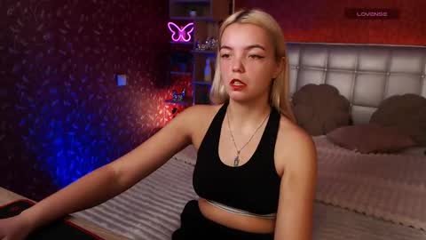 Snapshot of lilieanori chatting on 02/01/25, 07:55 Lilie online show from 02/01/25, 07:55