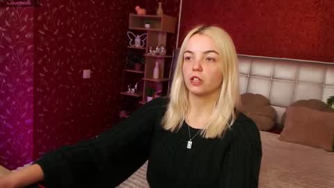 Snapshot of lilieanori chatting on 02/05/25, 08:14 Lilie online show from 02/05/25, 08:14