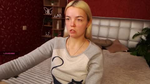 Snapshot of lilieanori chatting on 02/10/25, 09:04 Lilie online show from 02/10/25, 09:04