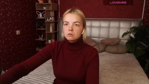 Snapshot of lilieanori chatting on 02/12/25, 10:26 Lilie online show from 02/12/25, 10:26