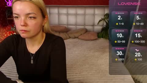 Snapshot of lilieanori chatting on 03/06/25, 10:47 Lilie online show from 03/06/25, 10:47