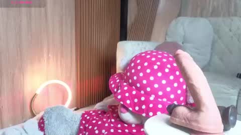 Snapshot of lilieth_hot_ chatting on 06/17/26, 01:45 Lilieth online show from 06/17/26, 01:45