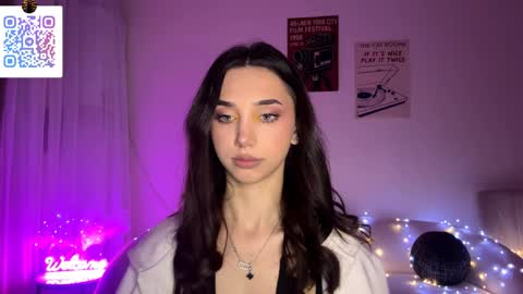 Lina online show from 04/05/26, 10:07