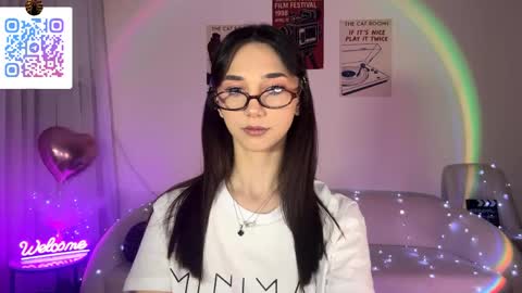Lina online show from 05/15/26, 10:17