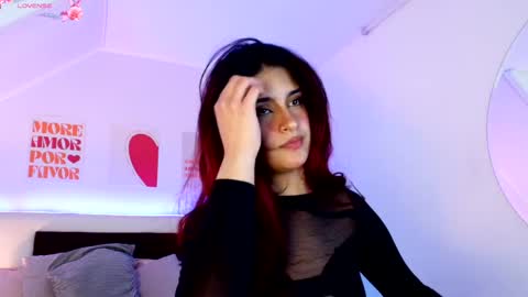 Snapshot of liliith_savett chatting on 05/27/26, 04:04 Lilith Savett online show from 05/27/26, 04:04