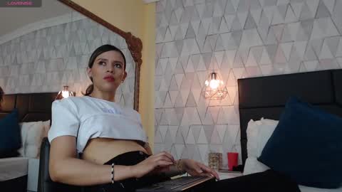 Snapshot of lilijensen chatting on 09/08/25, 09:25 LilyJensen online show from 09/08/25, 09:25