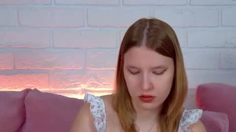 LiliLinn online show from 06/16/26, 04:26