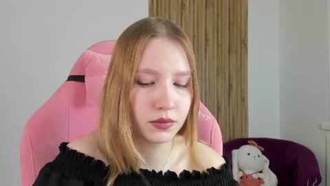 LiliLinn online show from 08/03/26, 04:22