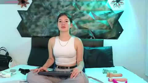 lilimini online show from 01/03/25, 07:07