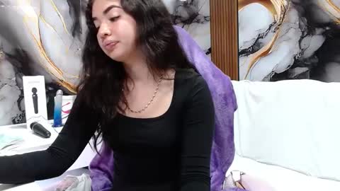 lilimini online show from 05/23/26, 07:40