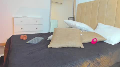 Lili  online show from 03/02/25, 07:10