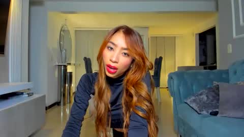 Lili  online show from 02/06/26, 03:00