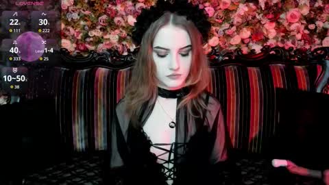 lilit_el_ online show from 11/30/25, 07:45