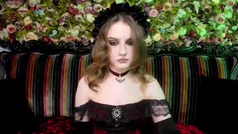 lilit_el_ online show from 01/10/26, 08:38