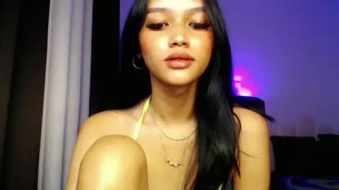 Chloe online show from 03/25/26, 01:00