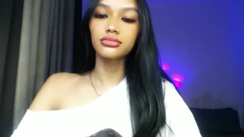 Snapshot of lilit_sensual chatting on 05/02/26, 08:52 Chloe online show from 05/02/26, 08:52