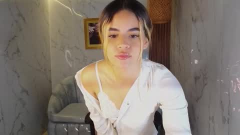 Lilith  online show from 09/18/25, 01:35