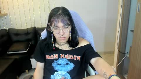 lilith  online show from 03/30/26, 01:12