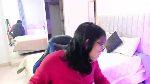 lilith  online show from 04/20/26, 12:19