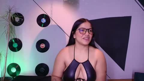 Lilith and Khloe  online show from 03/21/26, 11:26