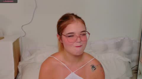 Lilith Bonheur online show from 12/04/25, 02:21