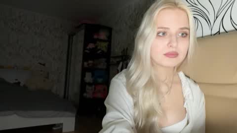 Lilly online show from 03/12/26, 03:07